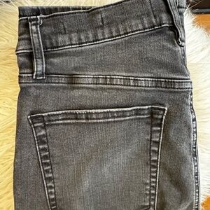 Frame Le Sleek Straight Jeans